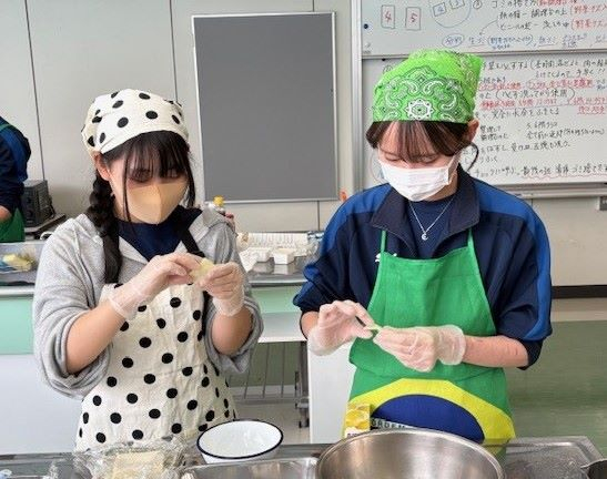 080529 2年調理実習 (4)